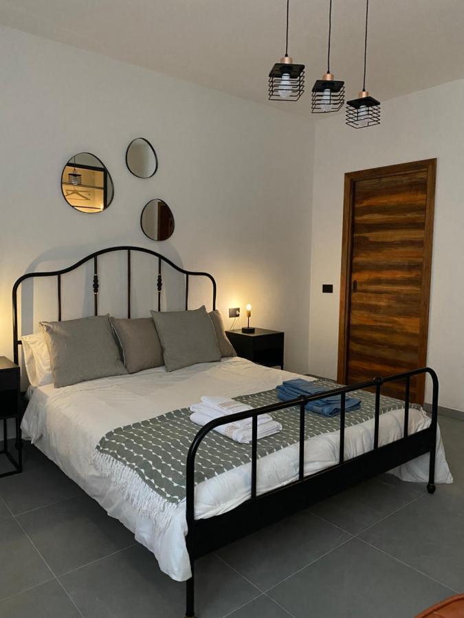 Il Vecchio Casale B&B Sedini Exterior foto